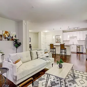 Frontdesk Berkshire Dilworth Apts Midtown , Charlotte United States